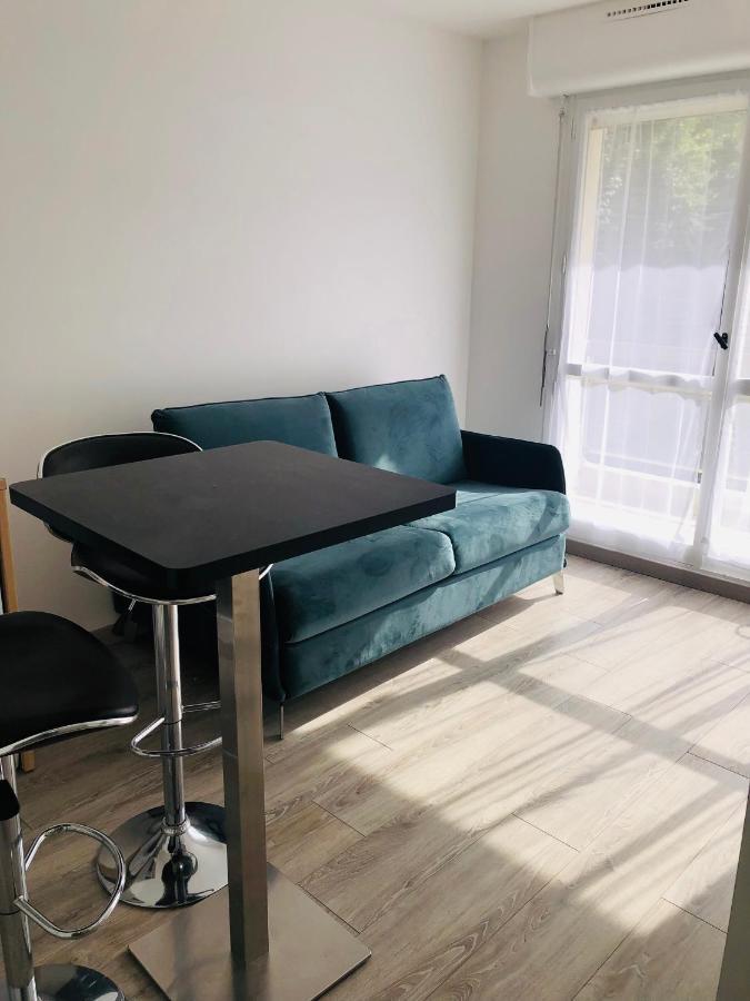 Apartment En Residence, Proche De La Avec Parking Gratuit Et 5g