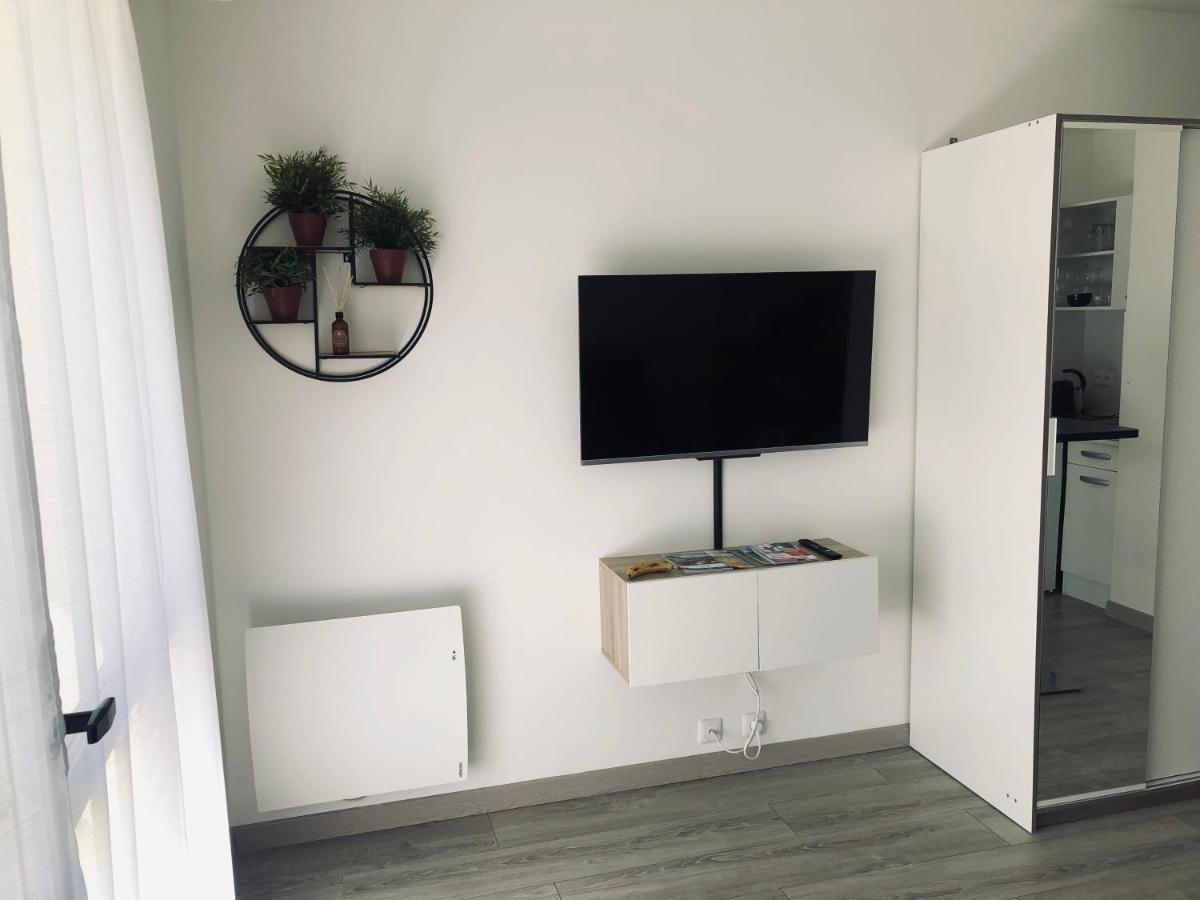 En Residence, Proche De La Avec Parking Gratuit Et 5g Apartment Villers-sur-Mer